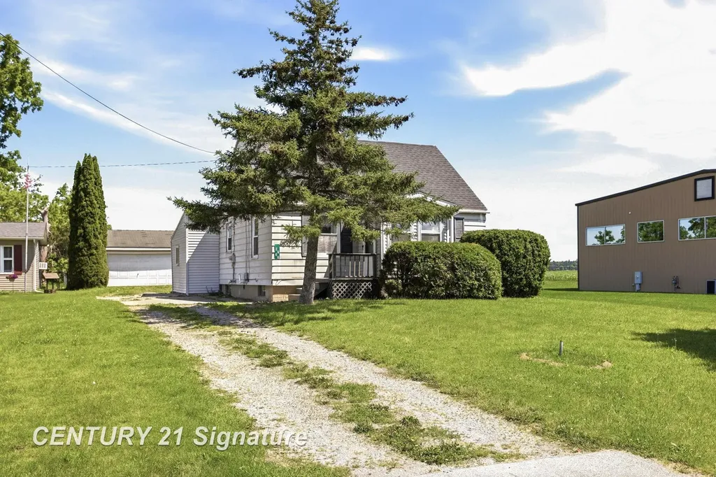 6737 Dixie Highway Bridgeport Charter Township MI 48722