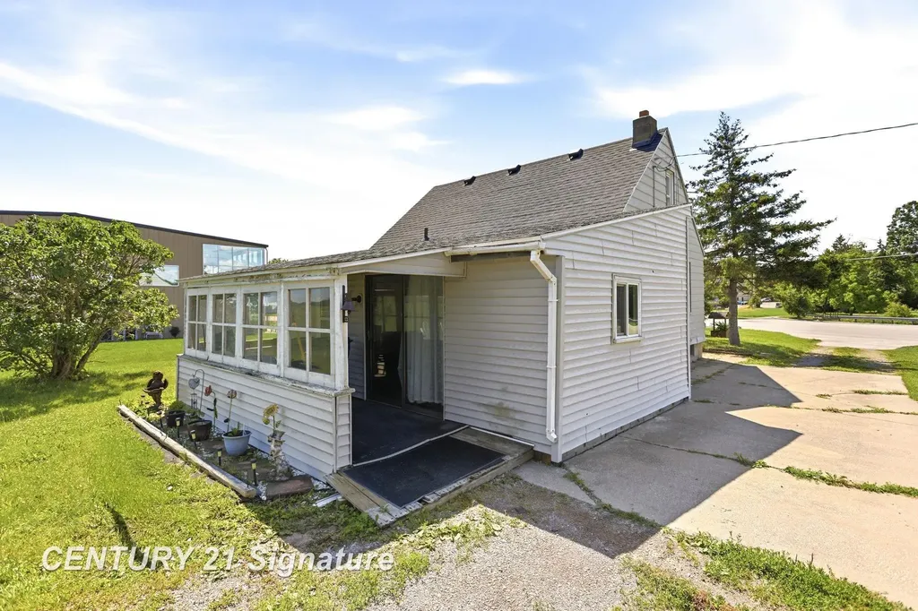 6737 Dixie Highway Bridgeport Charter Township MI 48722