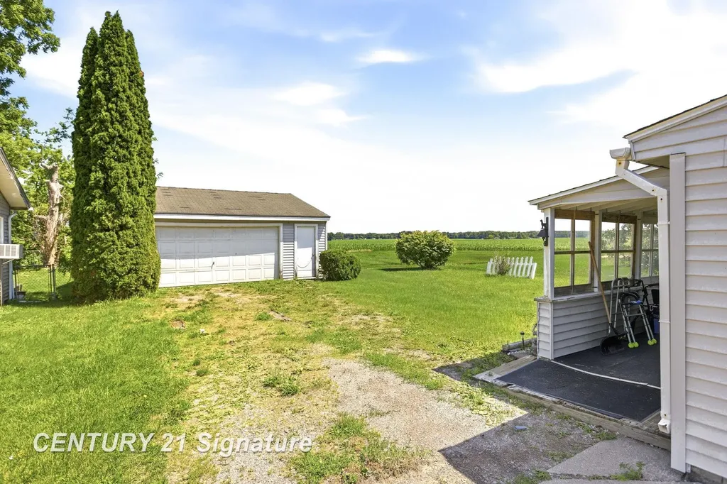 6737 Dixie Highway Bridgeport Charter Township MI 48722