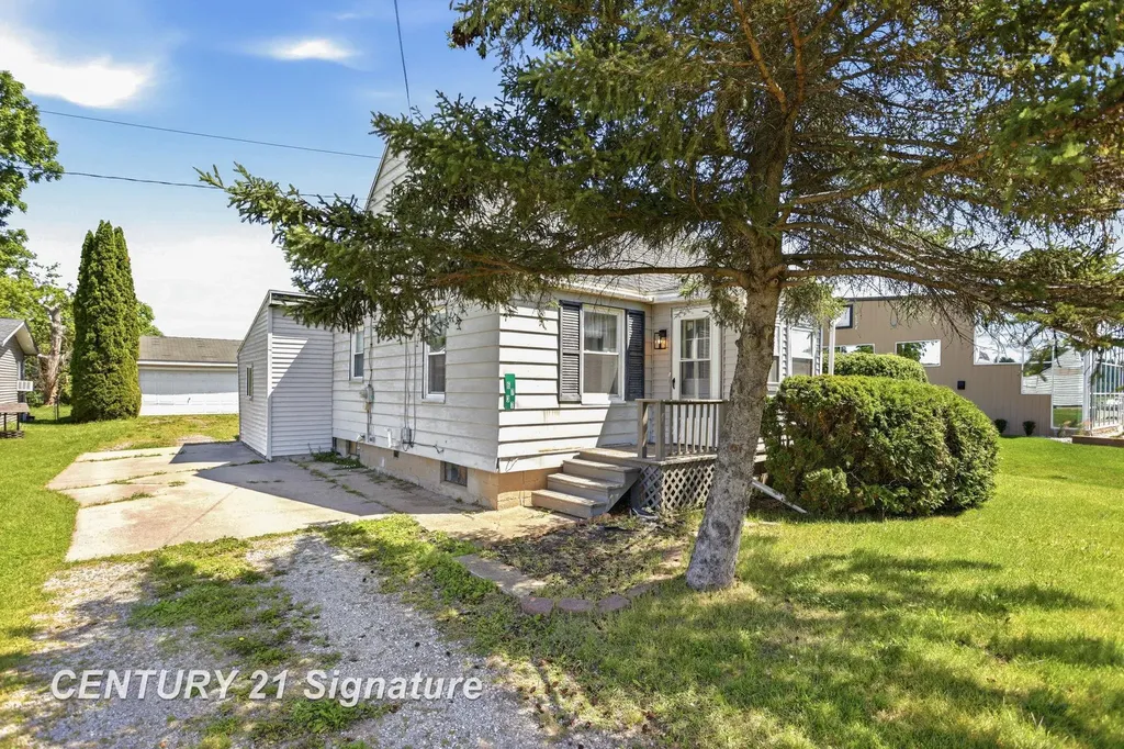 6737 Dixie Highway Bridgeport Charter Township MI 48722