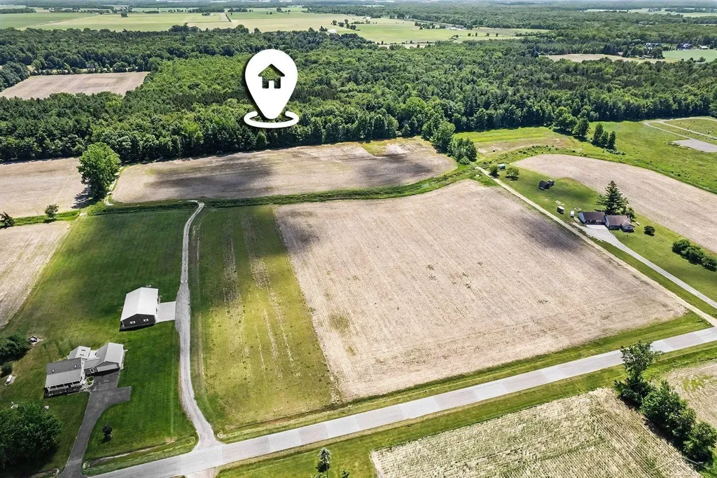 S Fenmore Road Lakefield Township MI 48637
