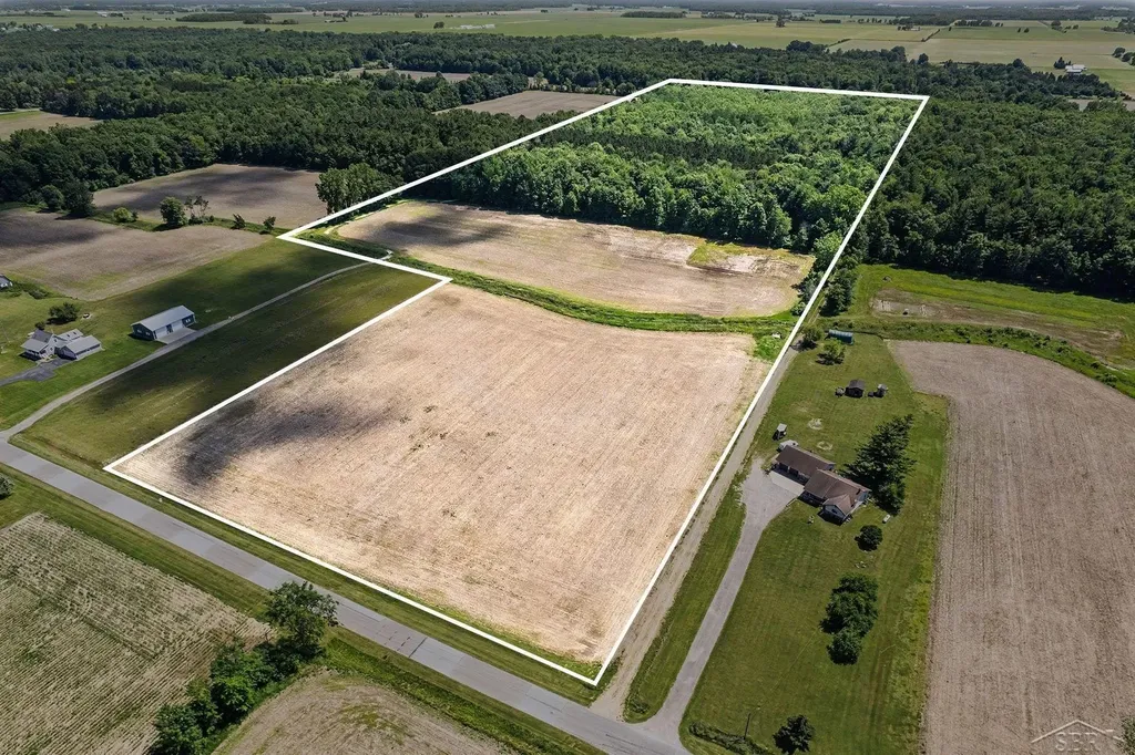S Fenmore Road Lakefield Township MI 48637