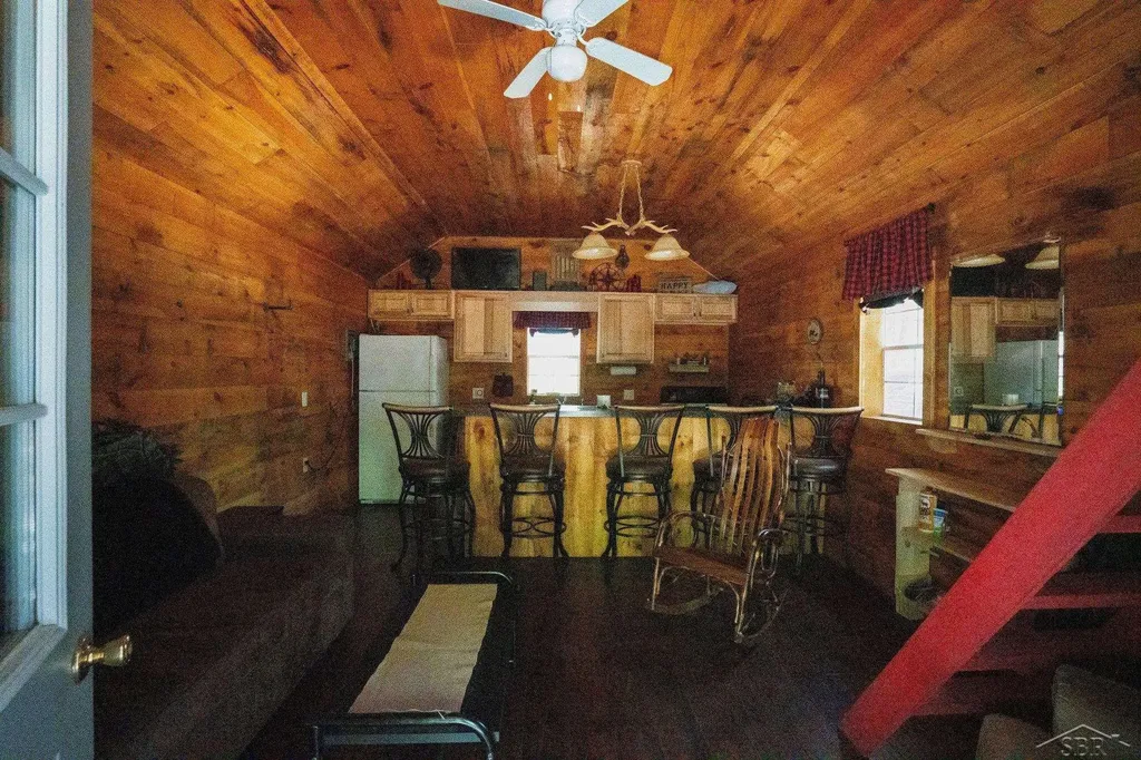 S Fenmore Road Lakefield Township MI 48637