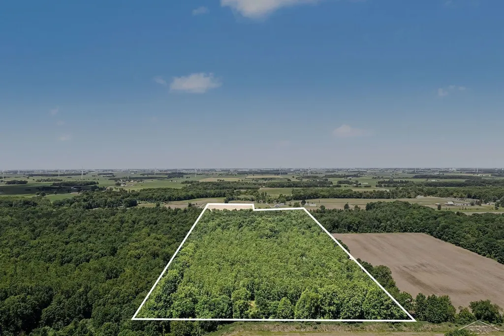S Fenmore Road Lakefield Township MI 48637