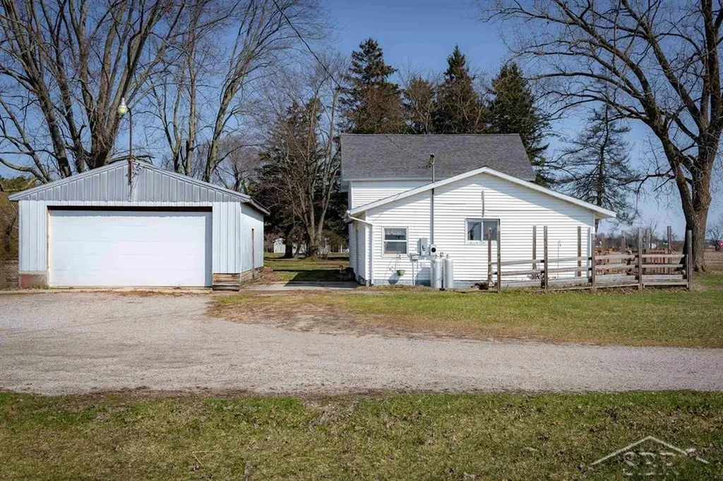 18025 Grabowski Road Fremont Township MI 48655