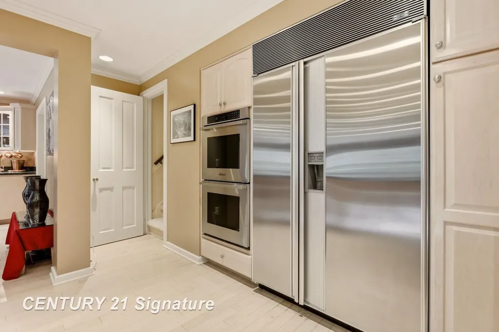 14 Edgewood Road Saginaw Charter Township MI 48602