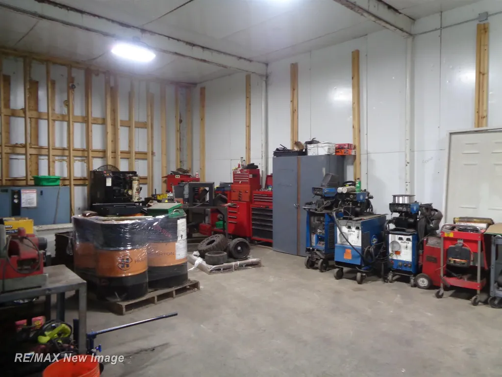 2675 Universal Drive Saginaw Charter Township MI 48603