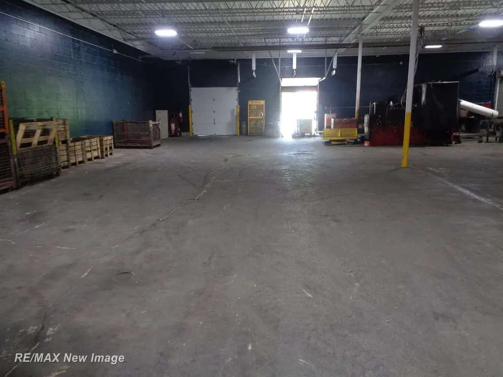 2675 Universal Drive Saginaw Charter Township MI 48603