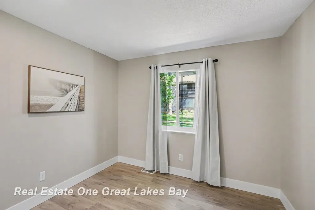 6091 Western Drive Saginaw Charter Township MI 48638