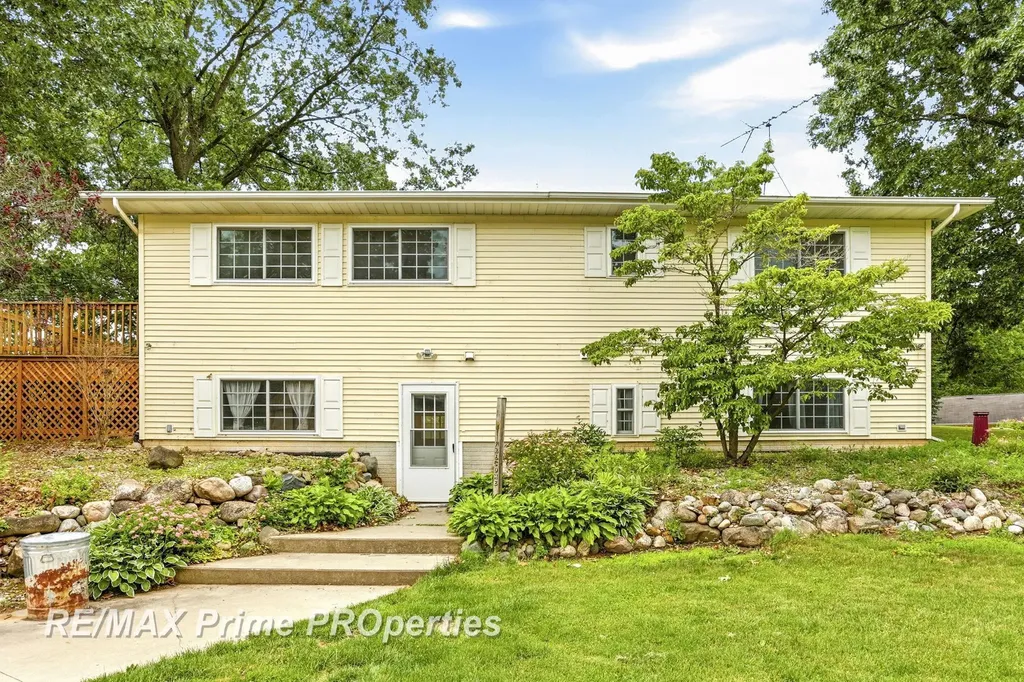594 Lou Alice Drive Deerfield Township MI 48421