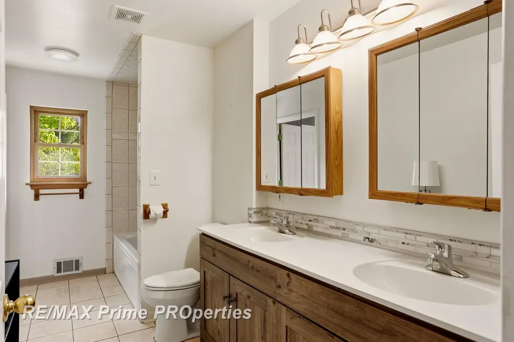 594 Lou Alice Drive Deerfield Township MI 48421