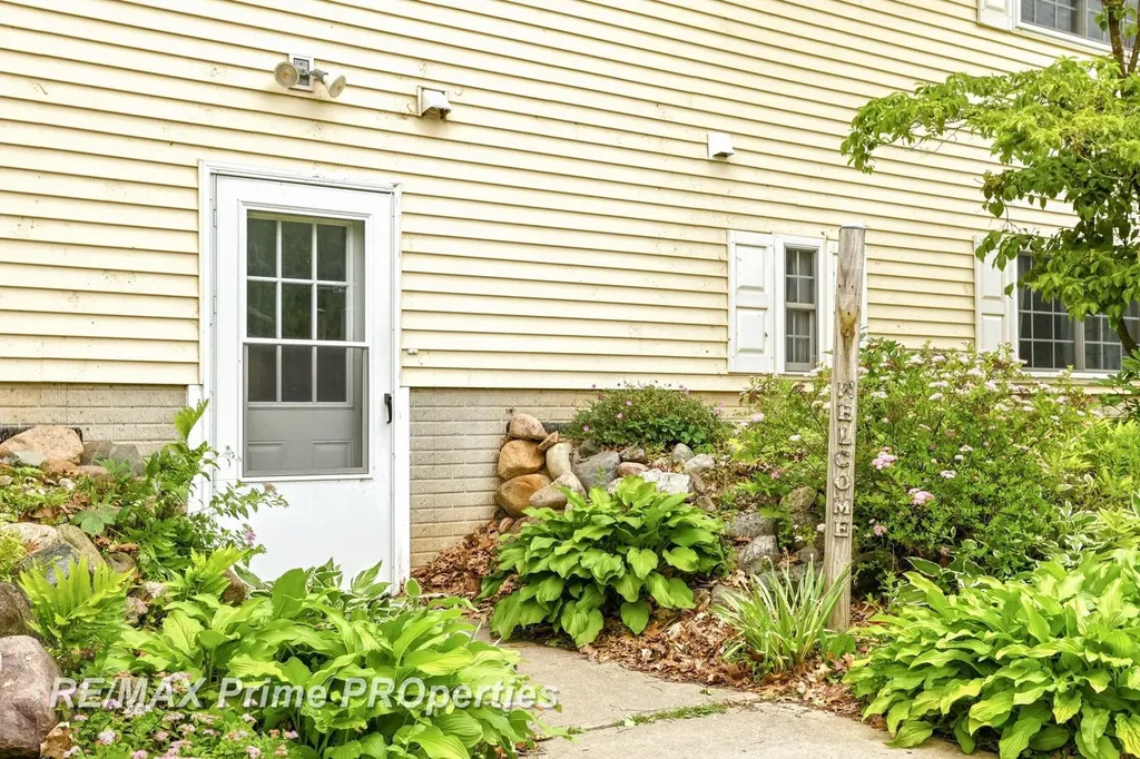 594 Lou Alice Drive Deerfield Township MI 48421