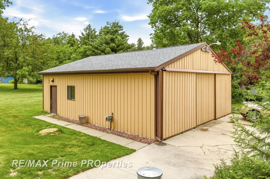594 Lou Alice Drive Deerfield Township MI 48421