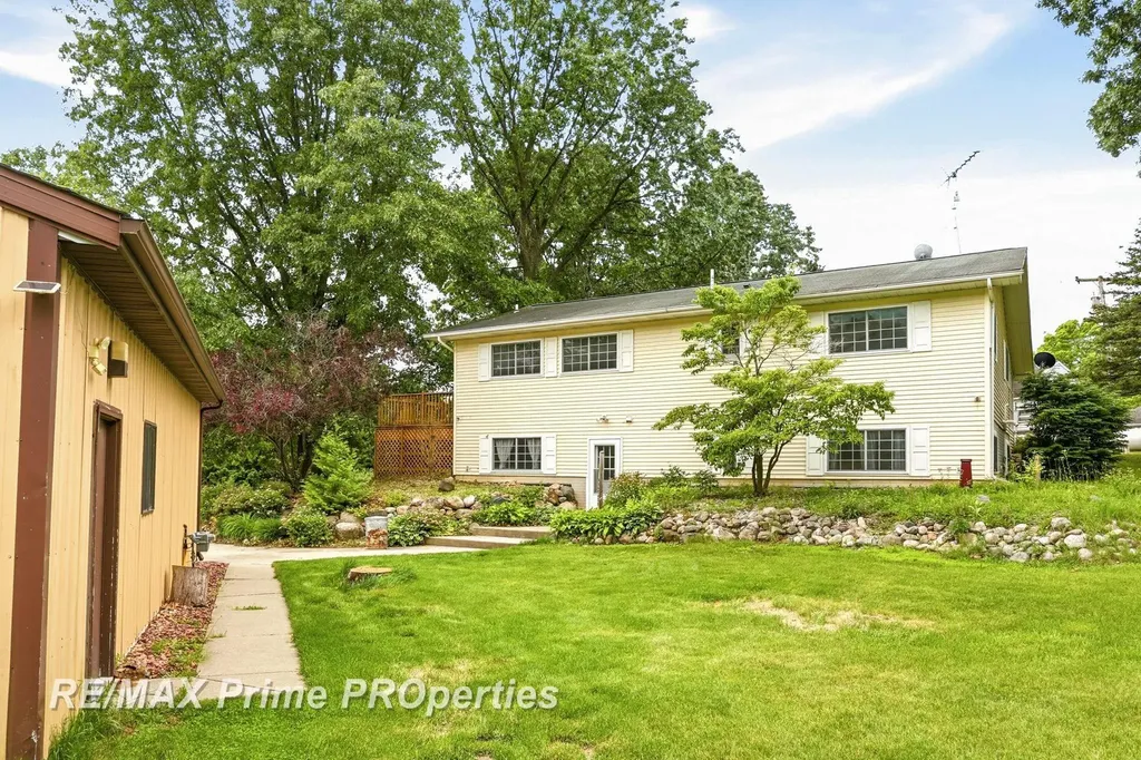 594 Lou Alice Drive Deerfield Township MI 48421