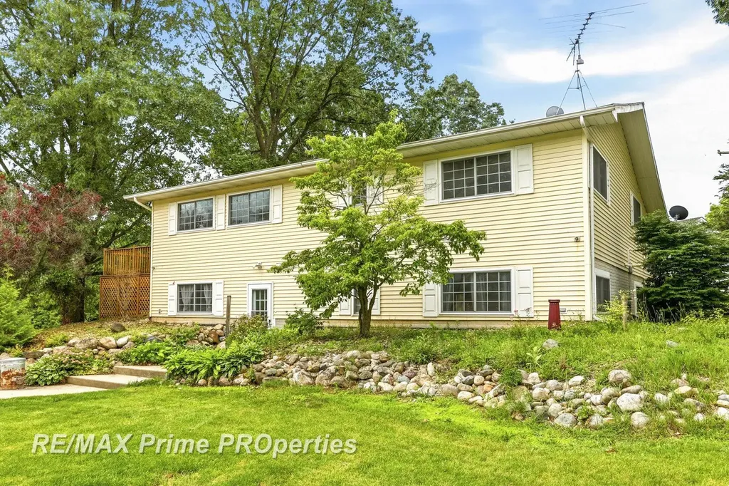 594 Lou Alice Drive Deerfield Township MI 48421