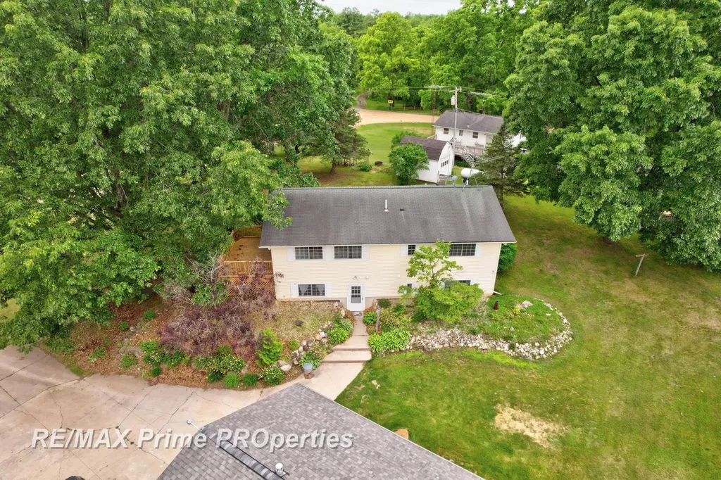 594 Lou Alice Drive Deerfield Township MI 48421