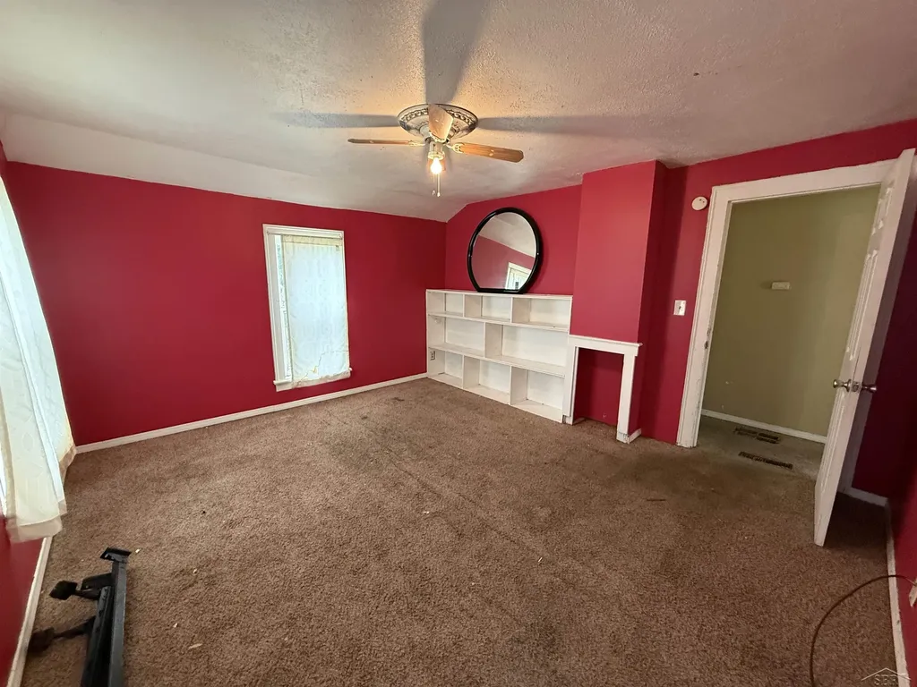 123 N Clark Street Chesaning Village MI 48616