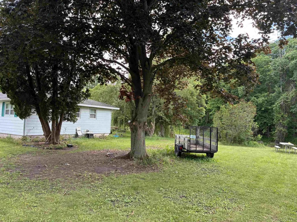 435 N Main Street Au Gres City MI 48703