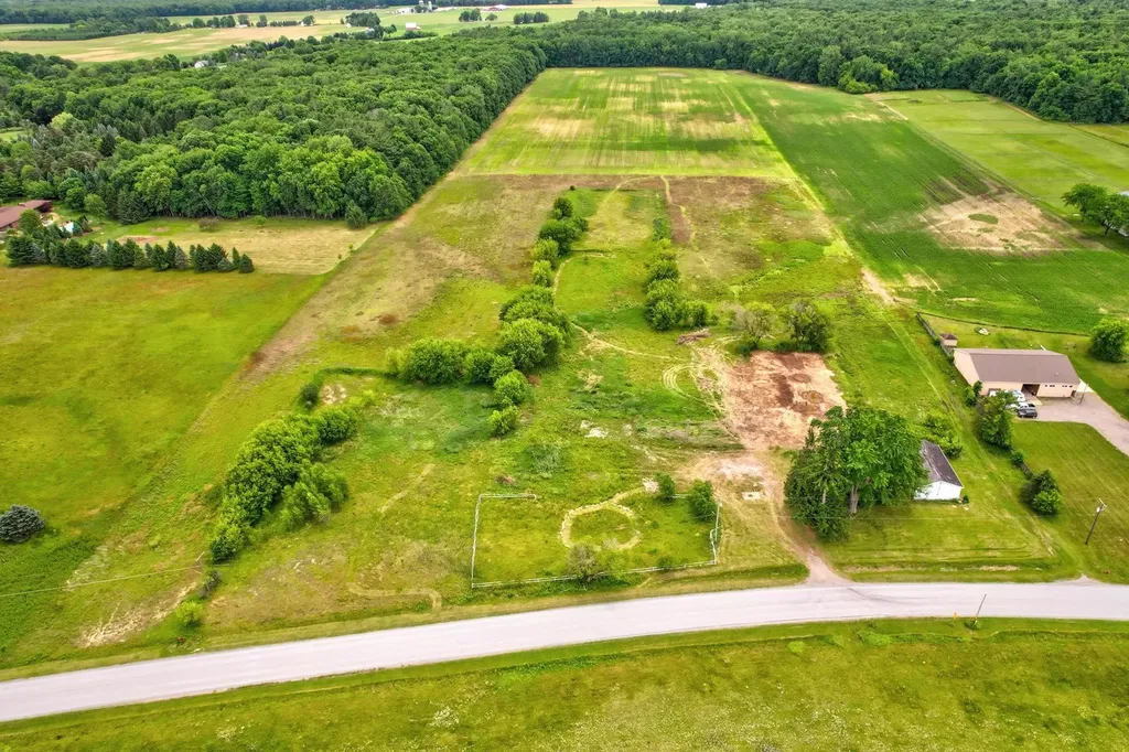 7670 E Curtis Road Frankenmuth Township MI 48734