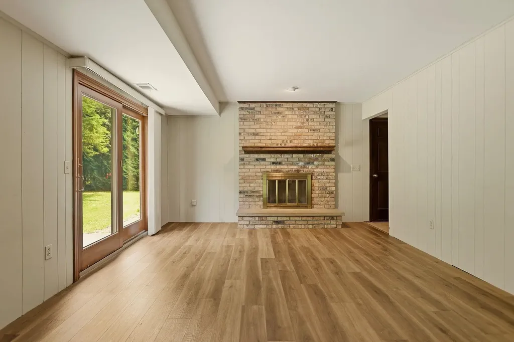 577 E Franconian Drive Frankenmuth City MI 48734