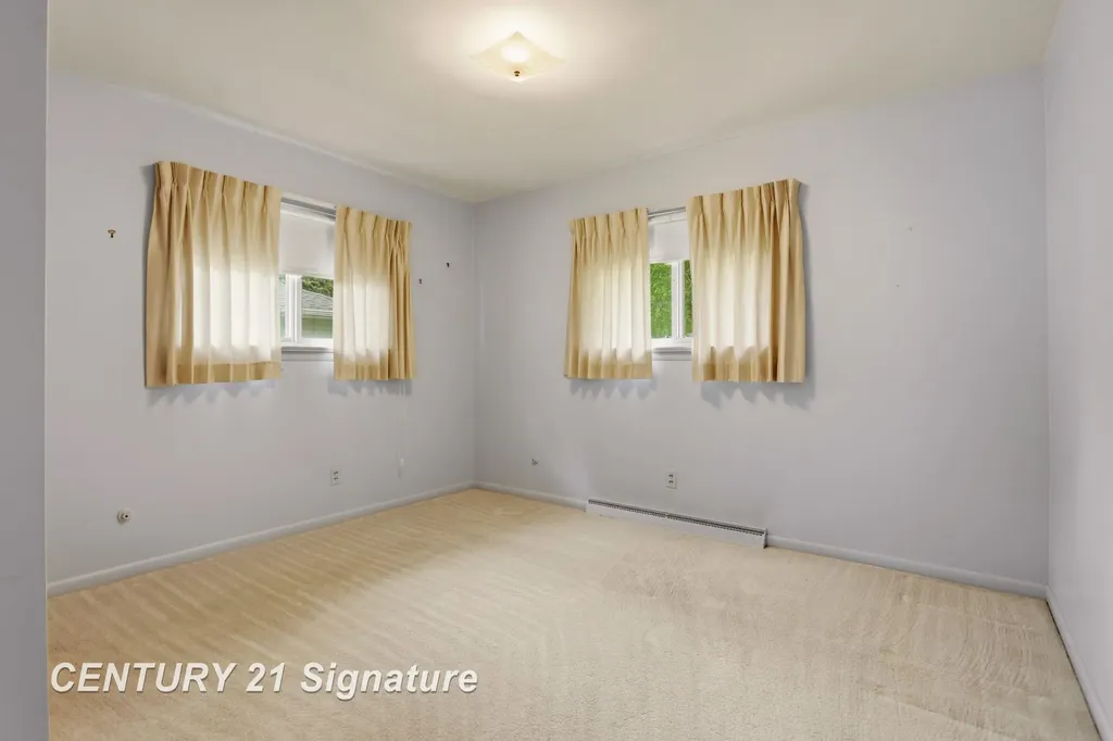 2804 Courtland Place Saginaw Charter Township MI 48603