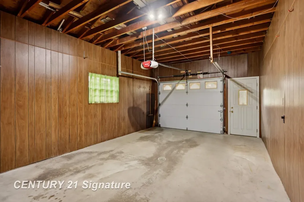 2804 Courtland Place Saginaw Charter Township MI 48603