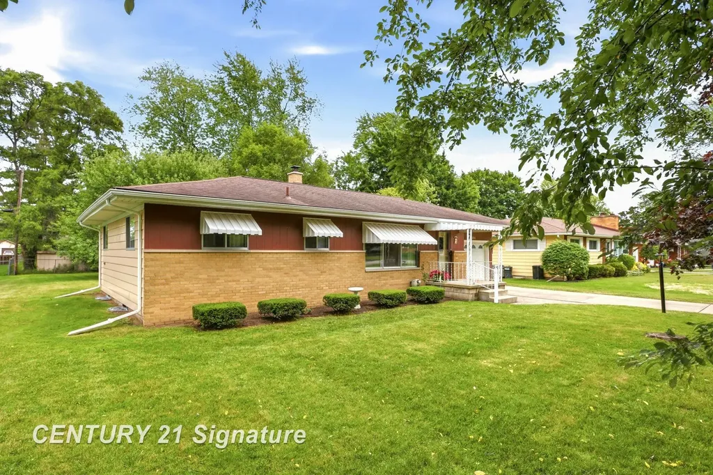 2804 Courtland Place Saginaw Charter Township MI 48603