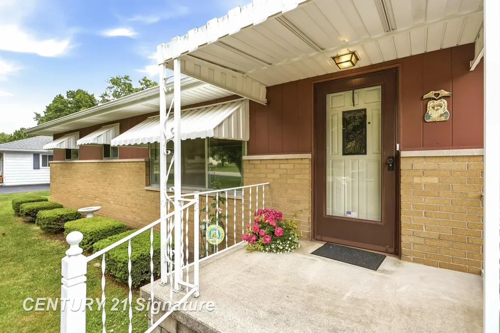 2804 Courtland Place Saginaw Charter Township MI 48603