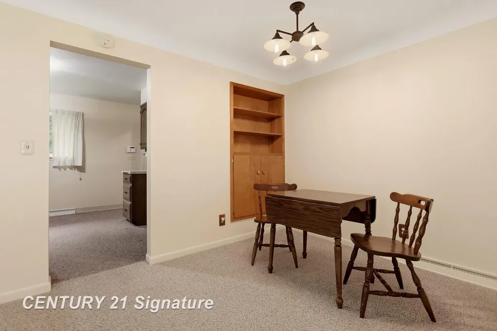 2804 Courtland Place Saginaw Charter Township MI 48603