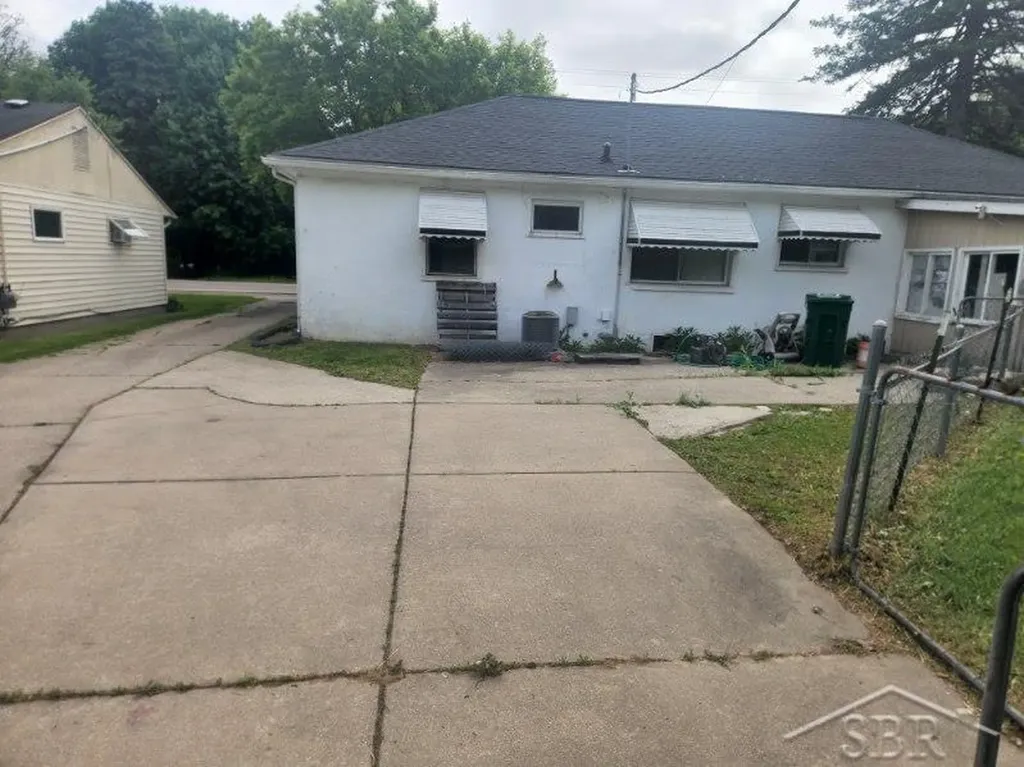 1909 Aurelius Road Delhi Charter Township MI 48842