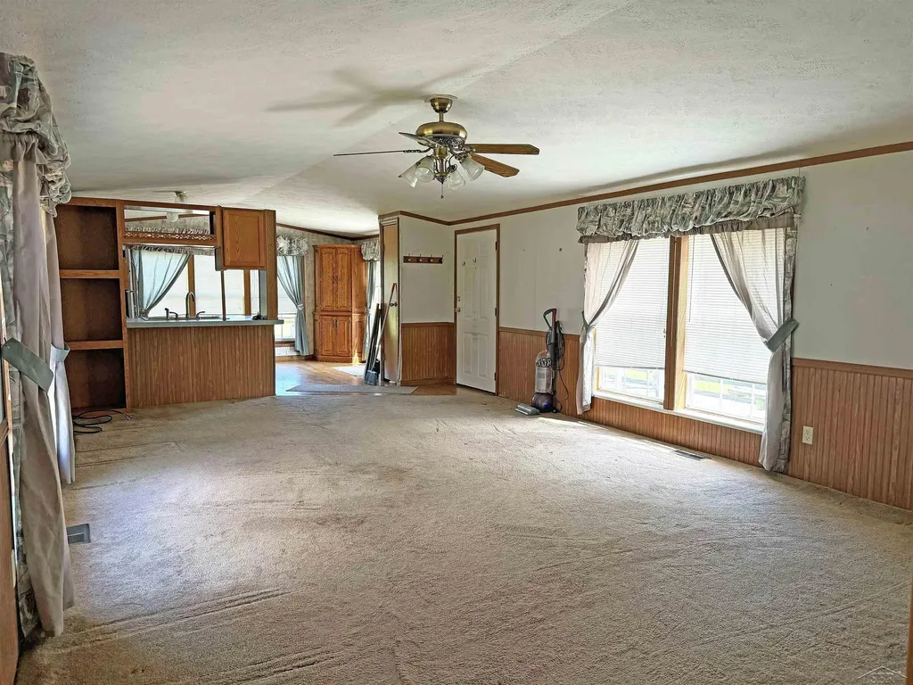 300 E Winegars Road Hay Township MI 48624