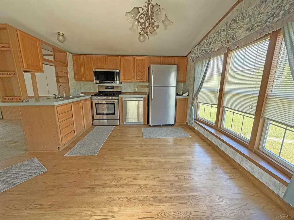 300 E Winegars Road Hay Township MI 48624