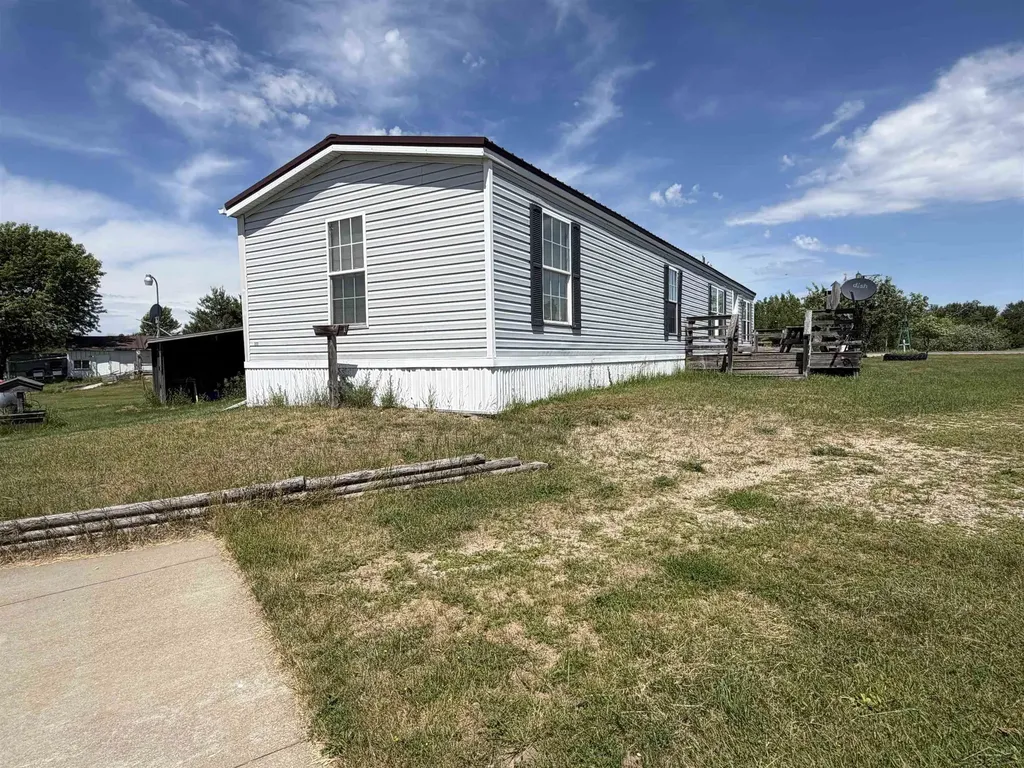 300 E Winegars Road Hay Township MI 48624