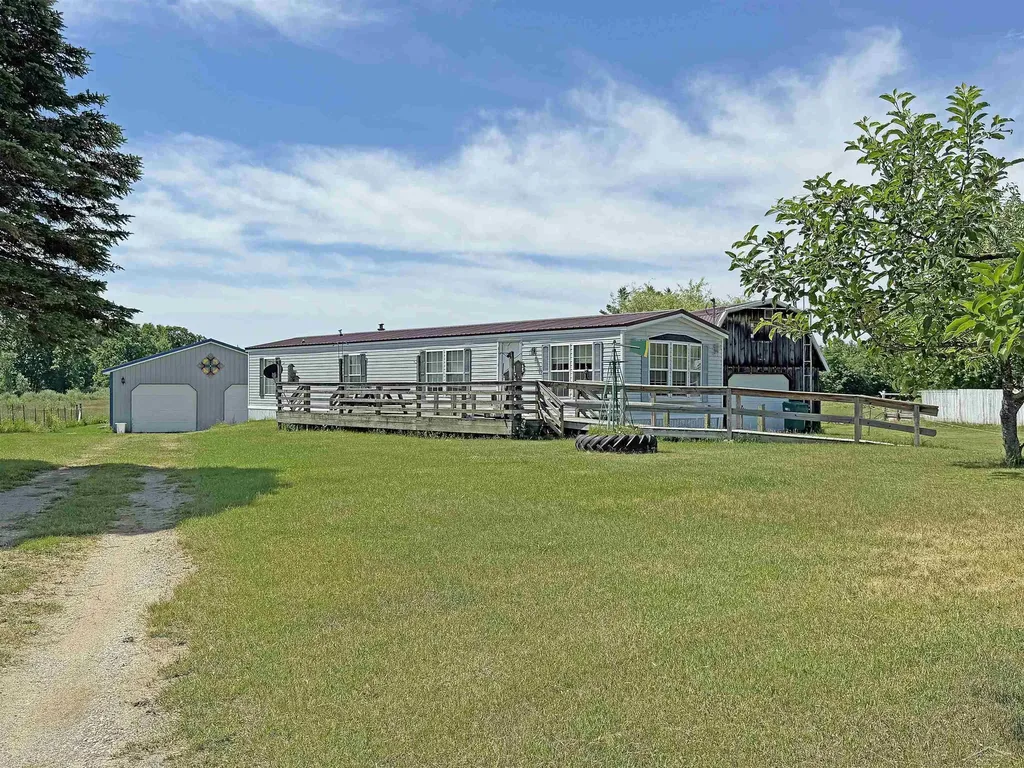 300 E Winegars Road Hay Township MI 48624