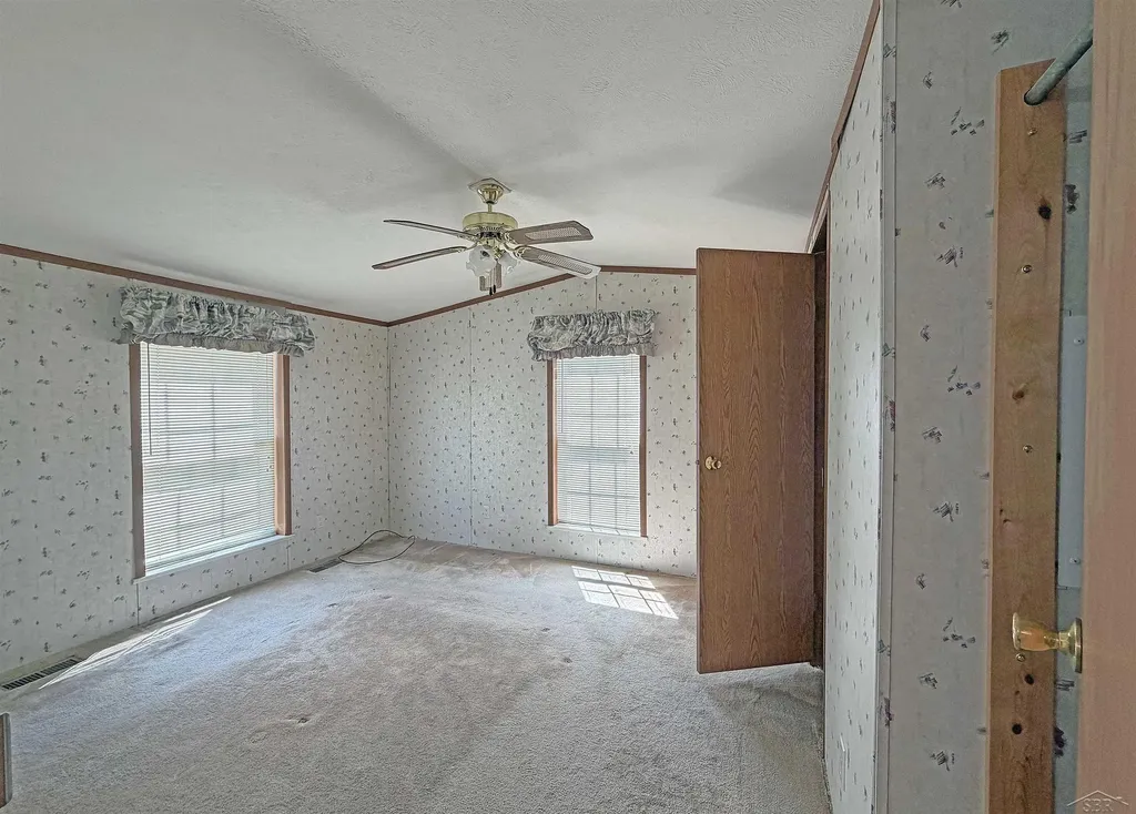 300 E Winegars Road Hay Township MI 48624