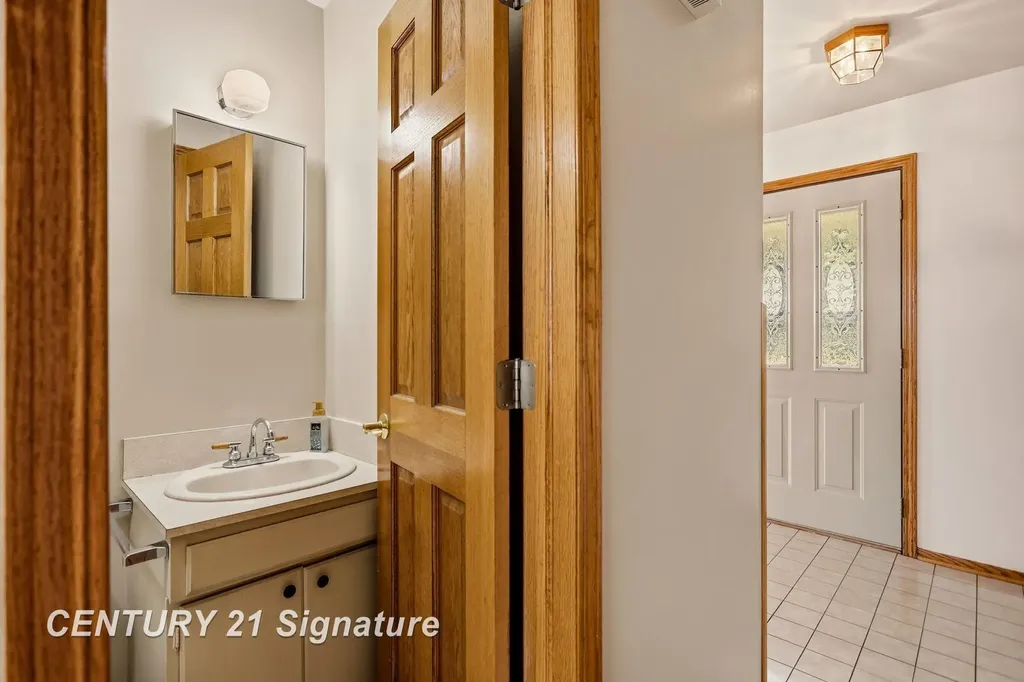 2153 Starlite Drive Saginaw Charter Township MI 48603
