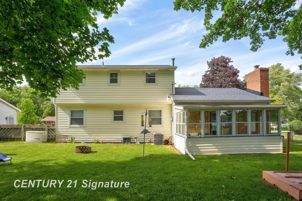 2153 Starlite Drive Saginaw Charter Township MI 48603