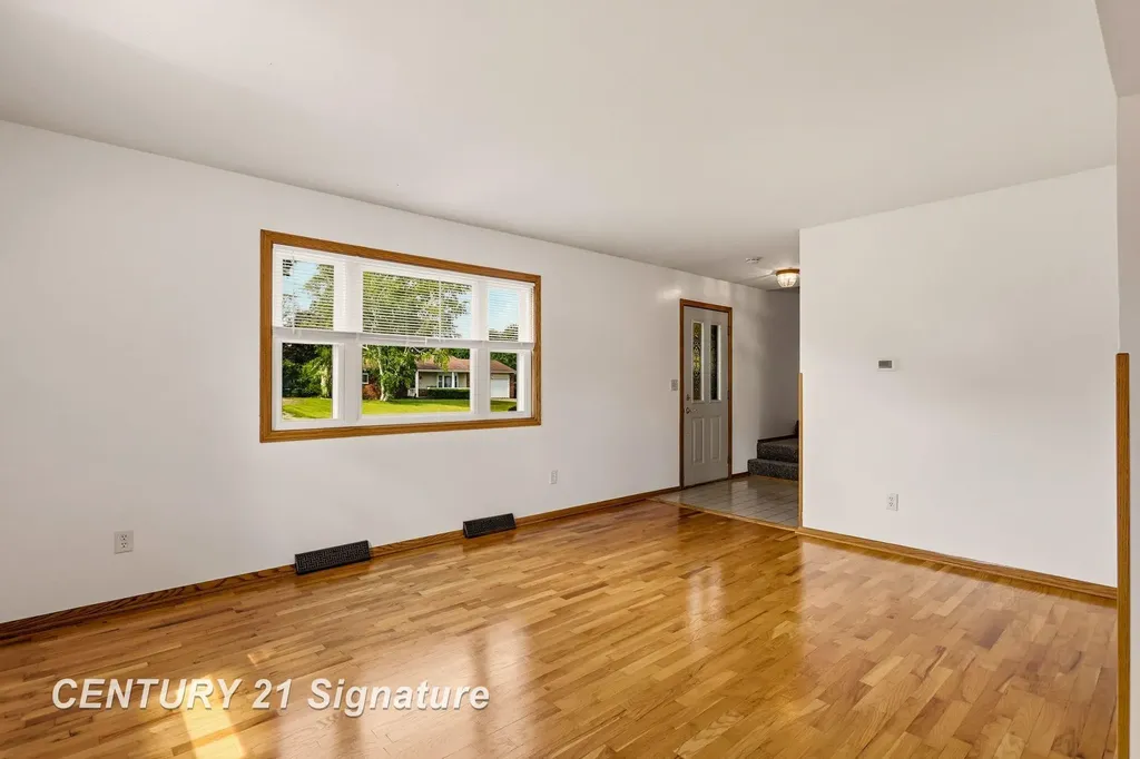 2153 Starlite Drive Saginaw Charter Township MI 48603