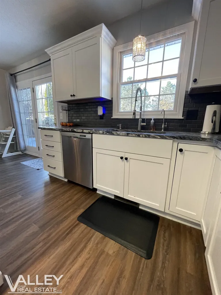 2853 Churchhill Lane Saginaw Charter Township MI 48603