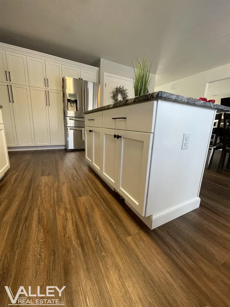 2853 Churchhill Lane Saginaw Charter Township MI 48603