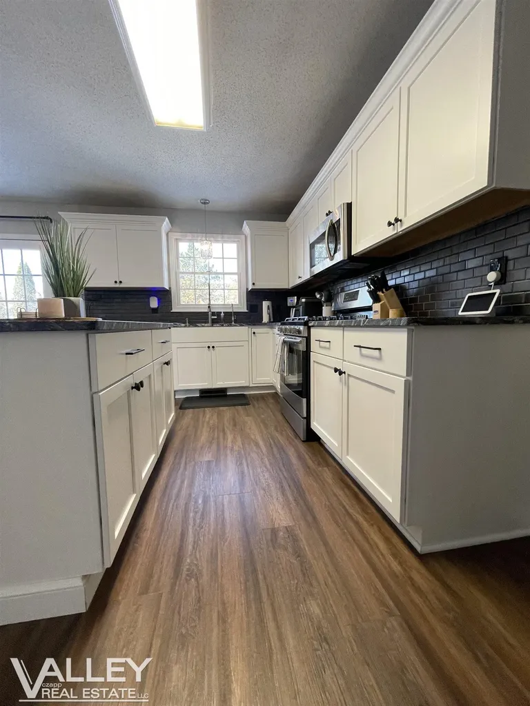 2853 Churchhill Lane Saginaw Charter Township MI 48603