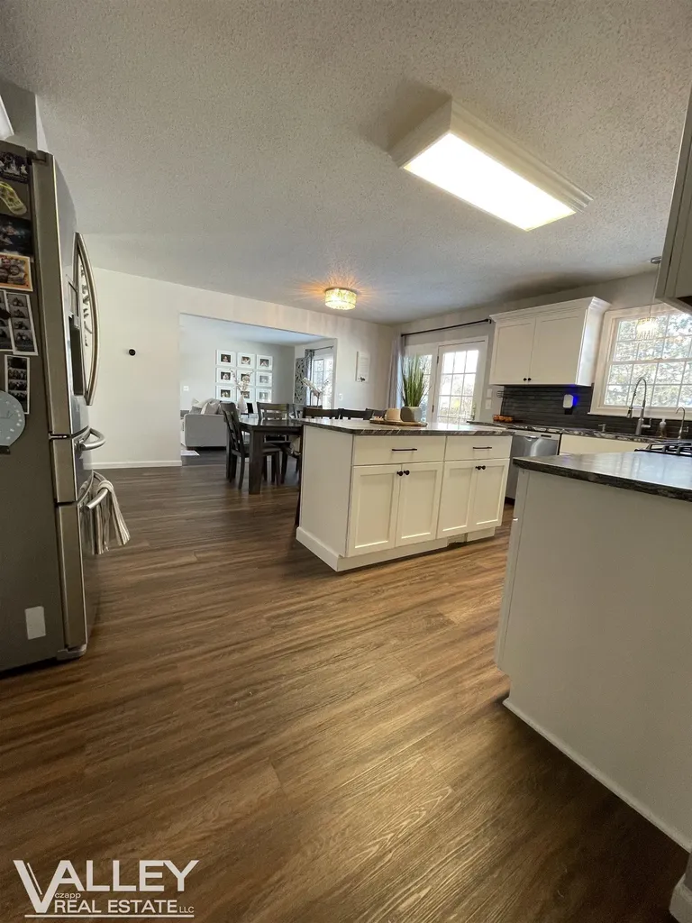 2853 Churchhill Lane Saginaw Charter Township MI 48603