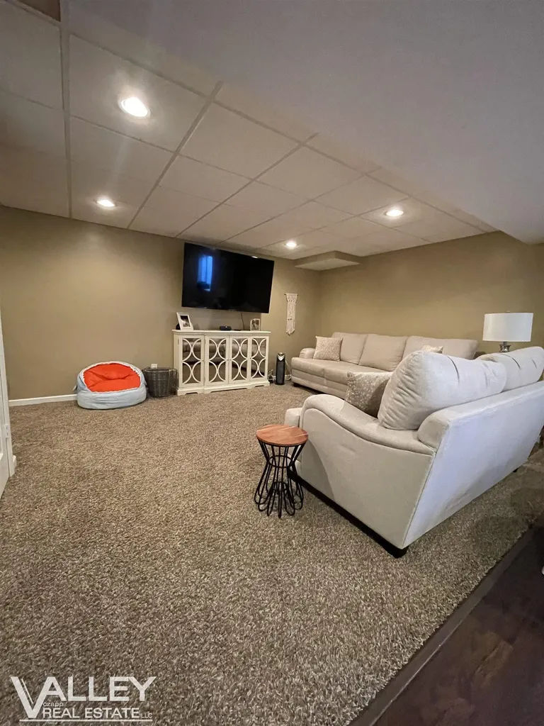2853 Churchhill Lane Saginaw Charter Township MI 48603