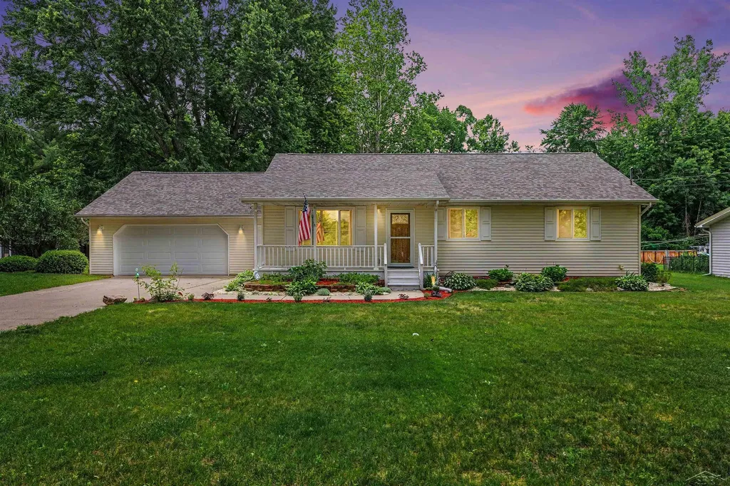2440 Busch Road Taymouth Township MI 48415