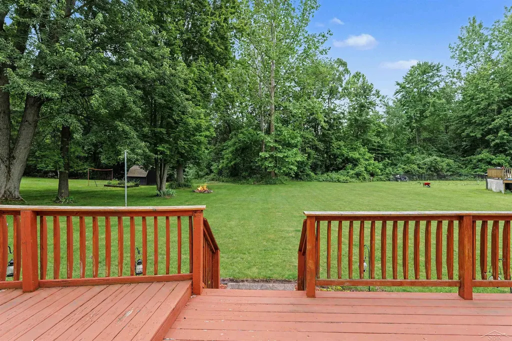 2440 Busch Road Taymouth Township MI 48415