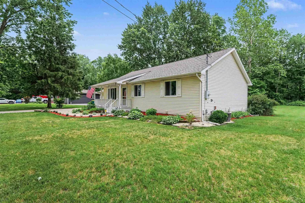 2440 Busch Road Taymouth Township MI 48415