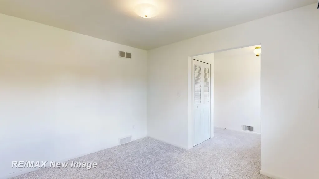13060 N Linden Road Vienna Charter Township MI 48420