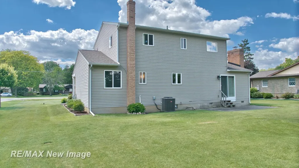 13060 N Linden Road Vienna Charter Township MI 48420