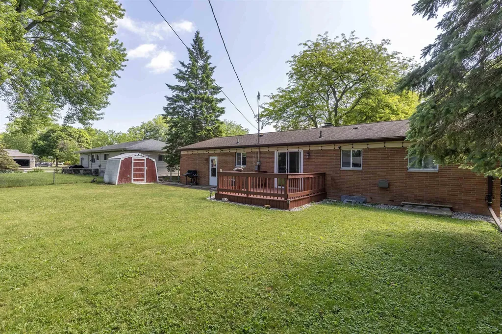 2835 Clayburn Road Saginaw Charter Township MI 48603