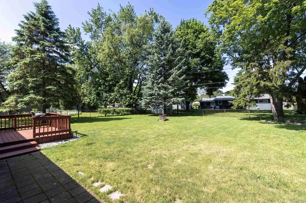 2835 Clayburn Road Saginaw Charter Township MI 48603